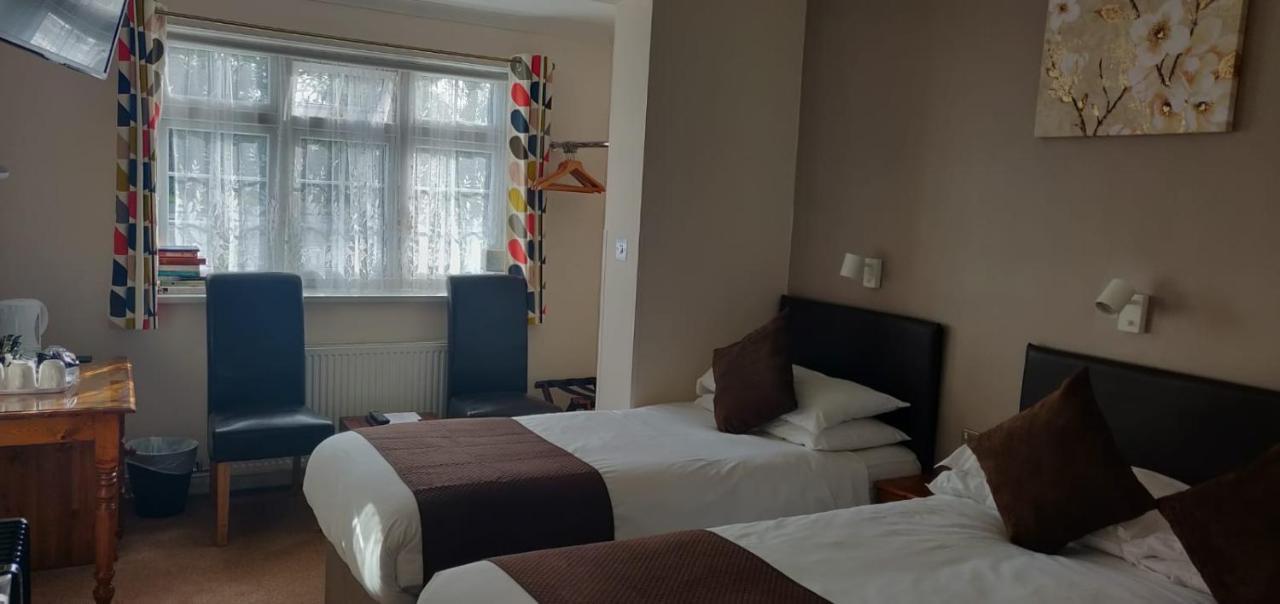 Maison d'hôtes Penryn Guest House, Ensuite Rooms, Free Parking And Free Wifi Stratford-upon-Avon